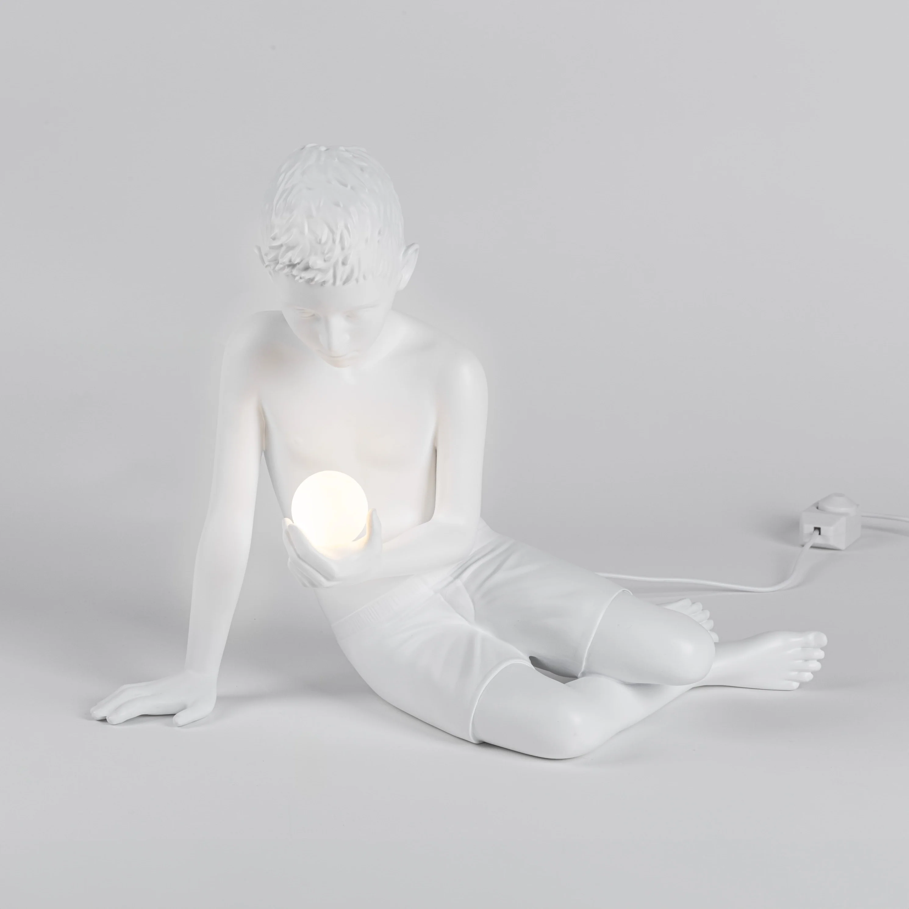 Mini Boy Inner Glow Scultura in Resina e Luce – Seletti - vista prodotto 2