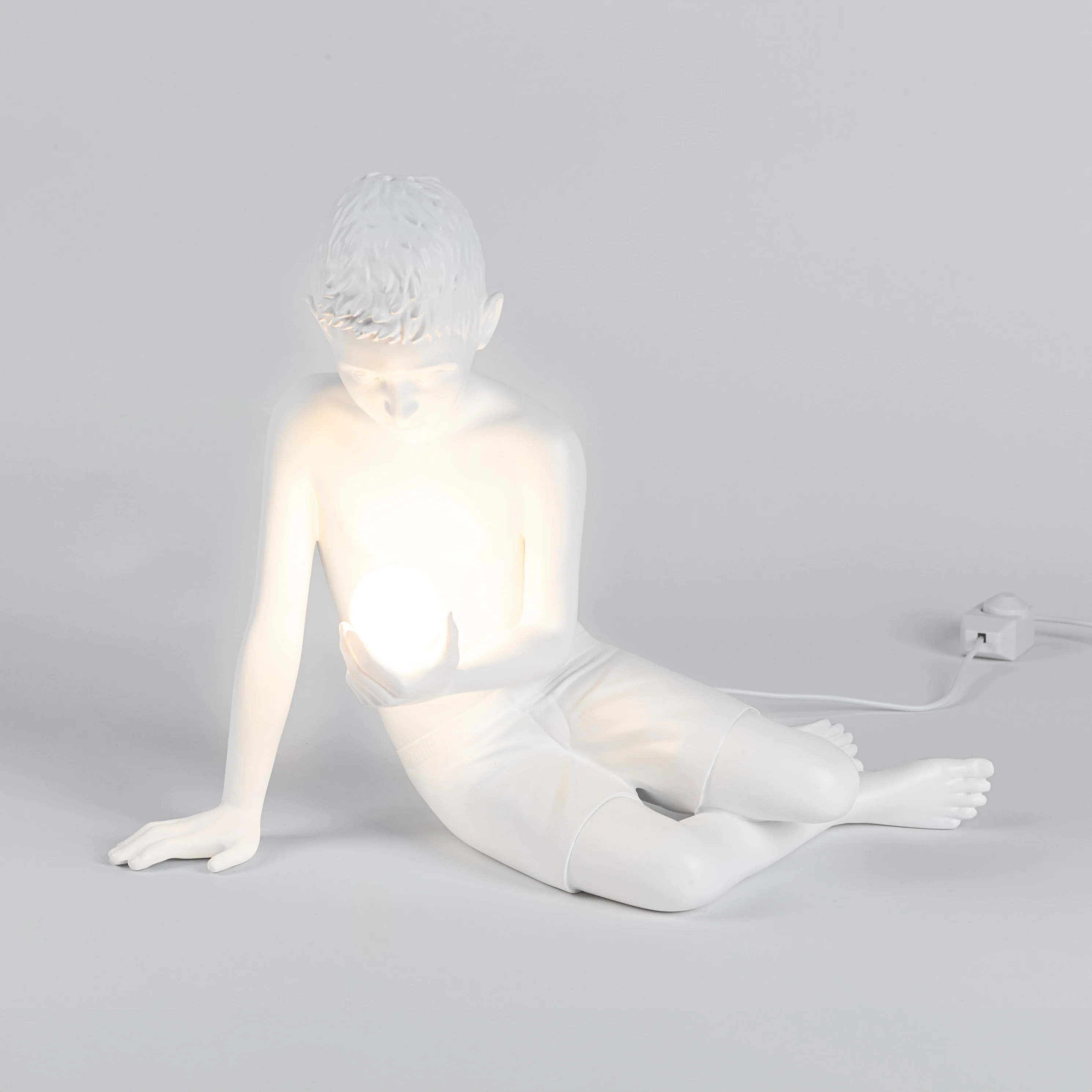 Mini Boy Inner Glow Scultura in Resina e Luce – Seletti - vista prodotto 3