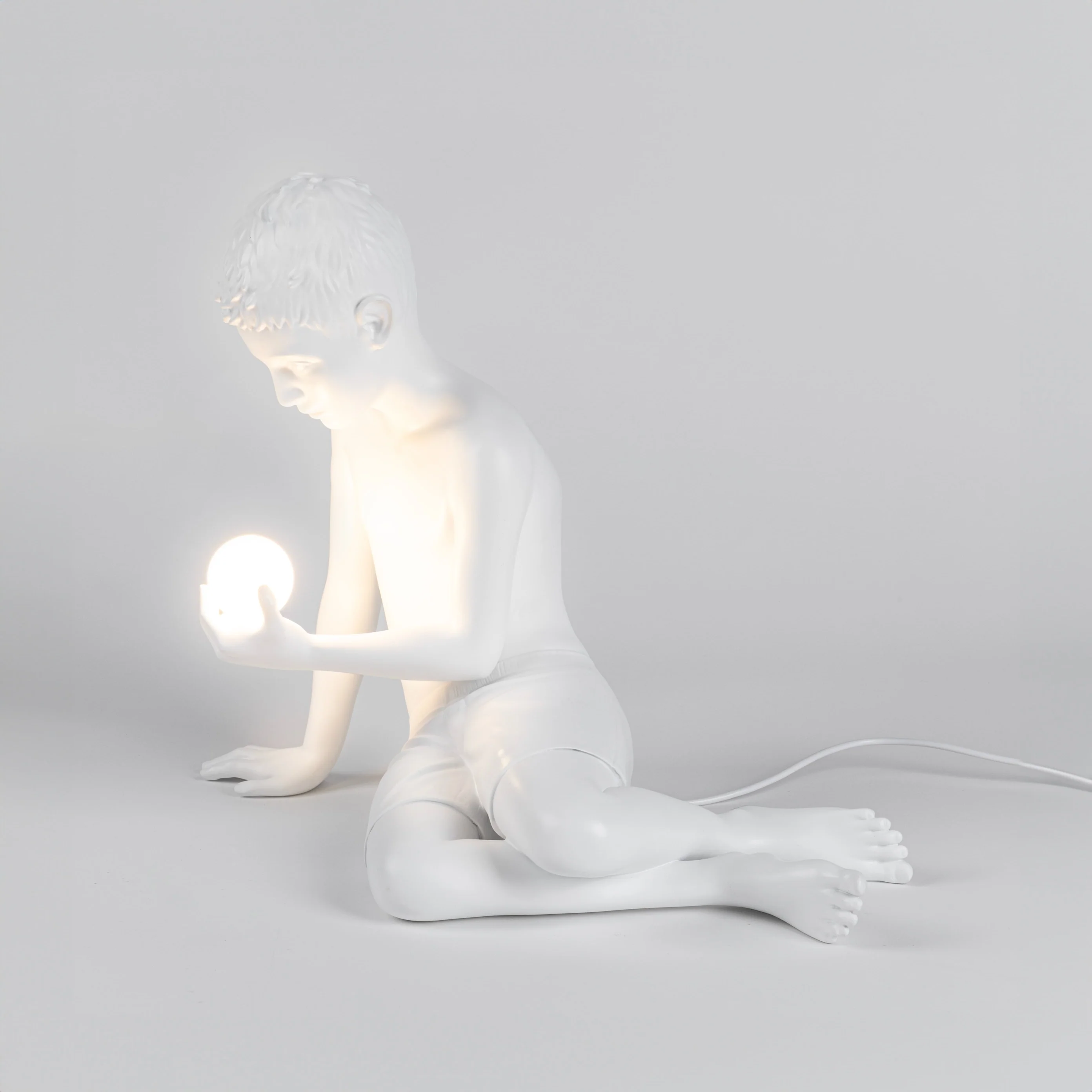 Mini Boy Inner Glow Scultura in Resina e Luce – Seletti - vista prodotto 4
