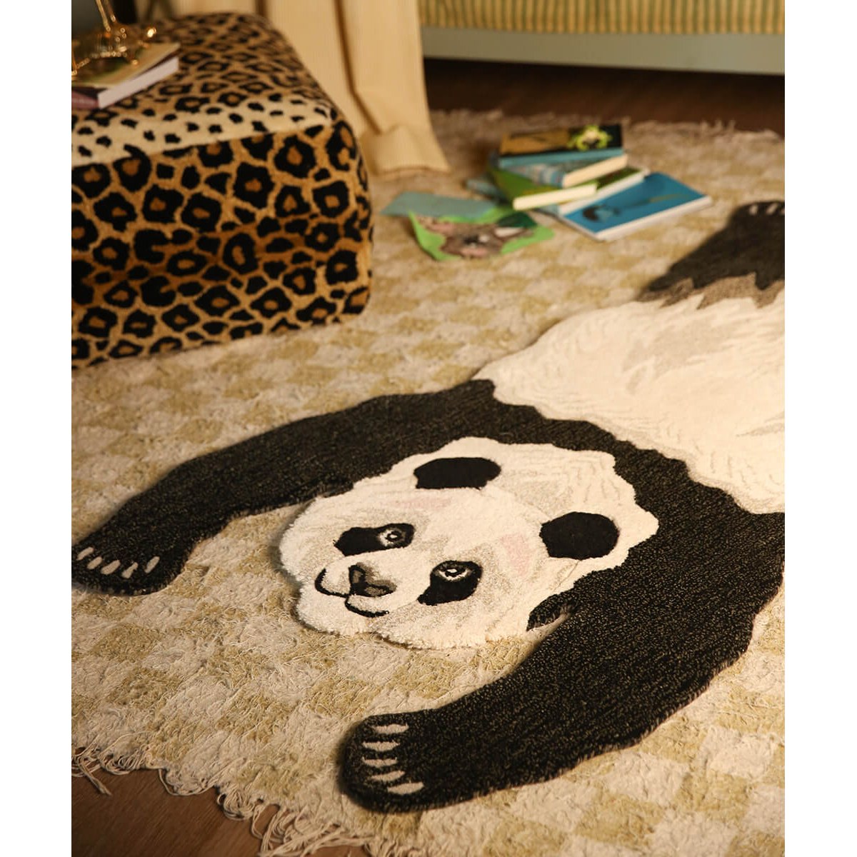 Plumpy Panda Rug Large Doing Goods – seconda ambientazione