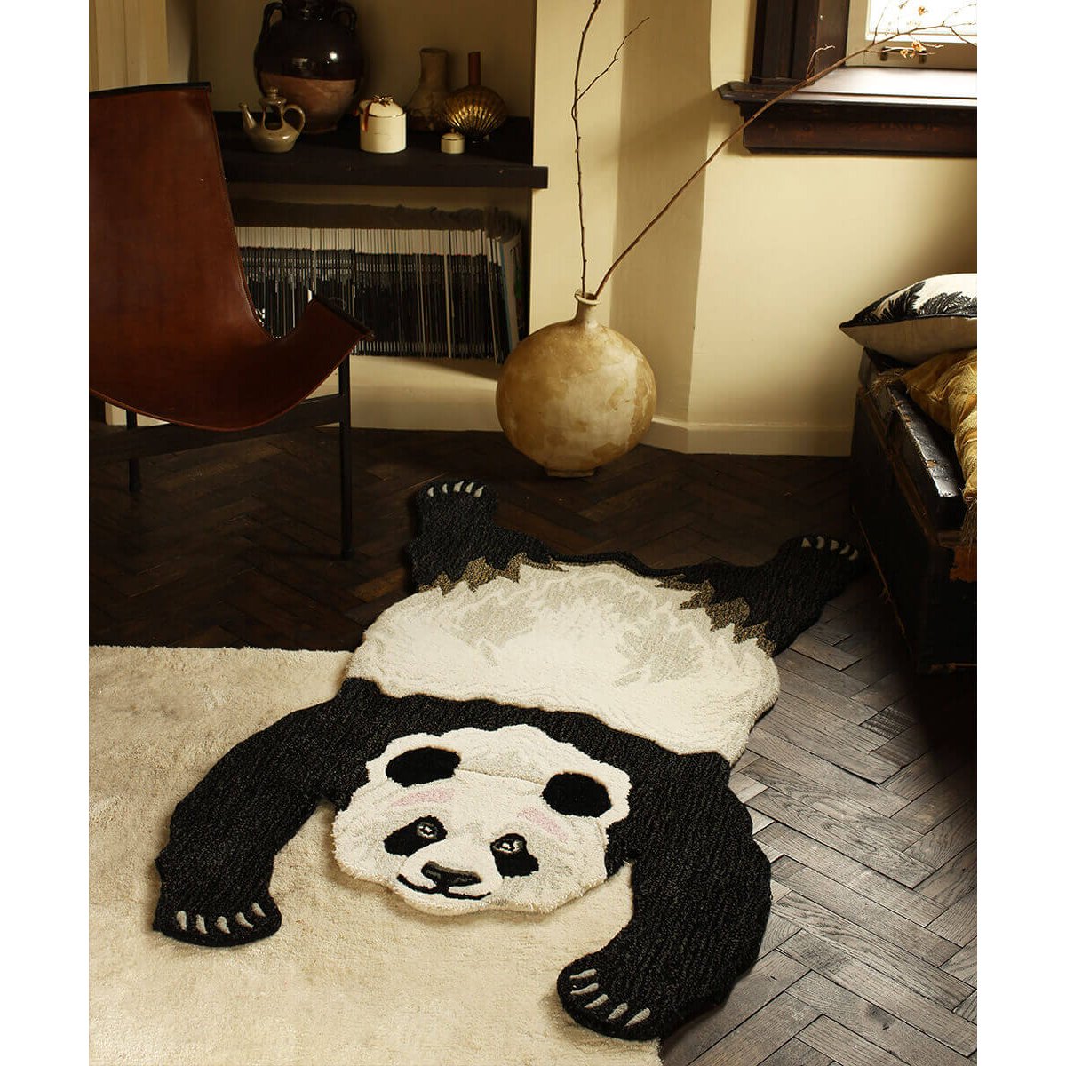 Plumpy Panda Rug Large Doing Goods – tappeto panda ambientato