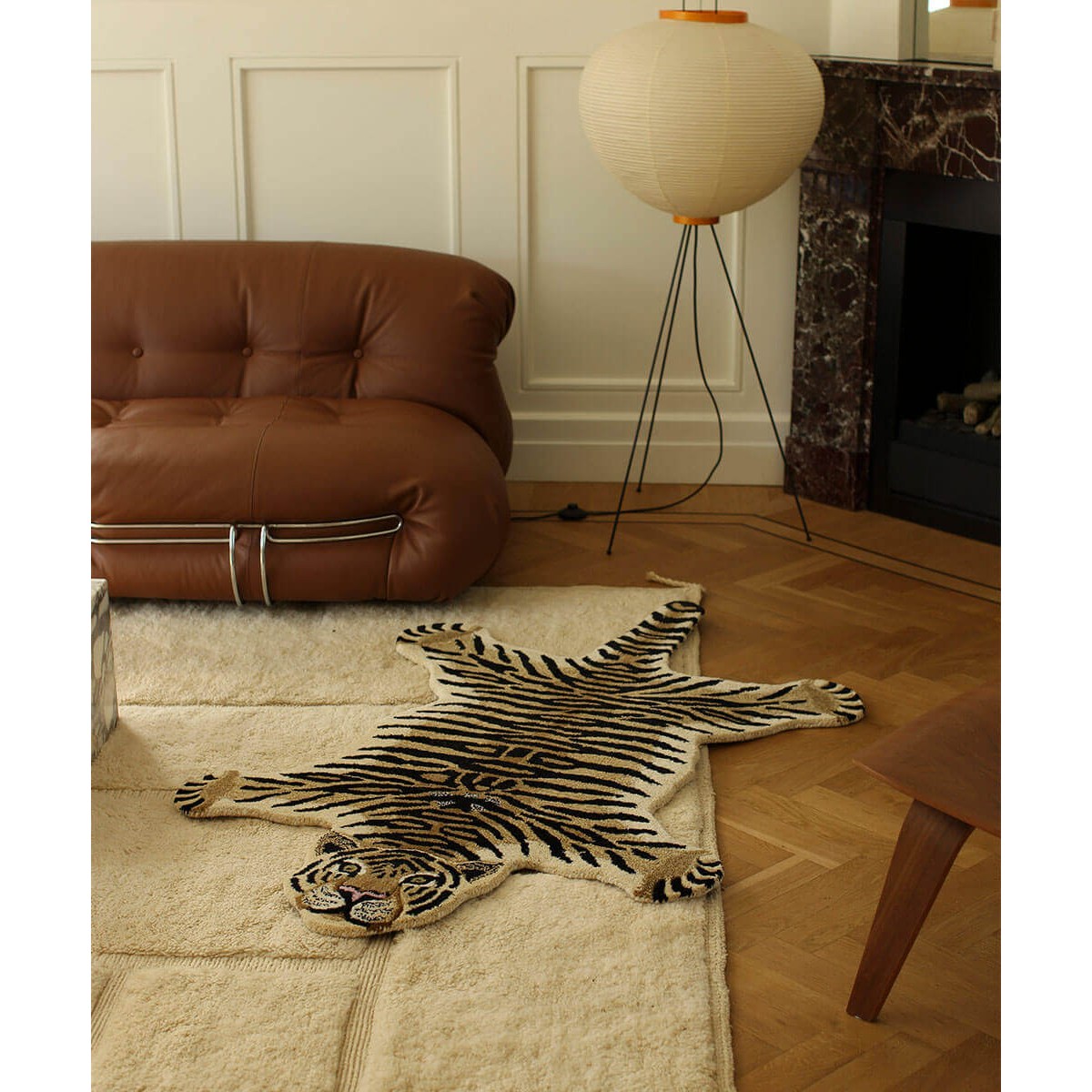 Drowsy Tiger Rug Large Doing Goods – ambientazione living