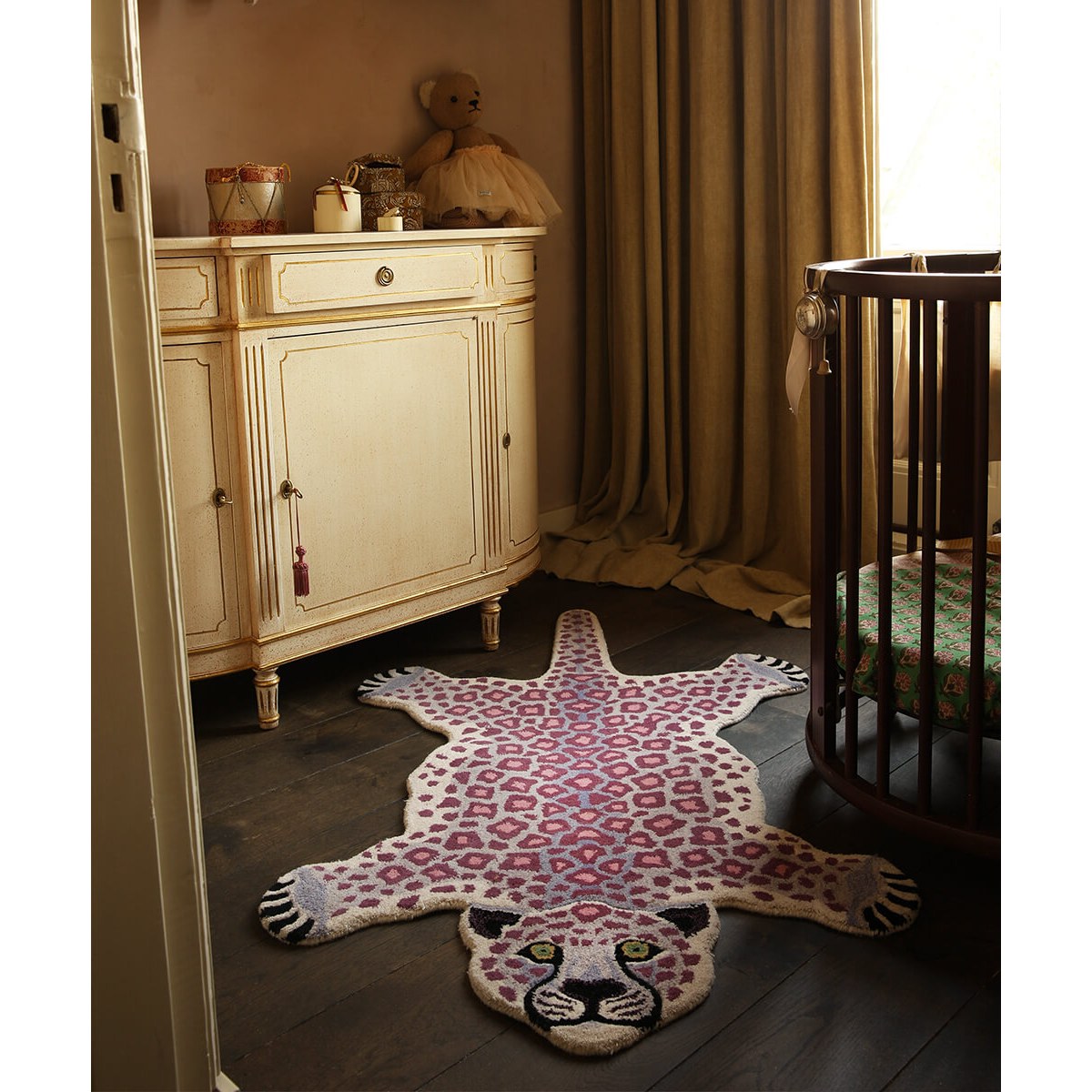 Tappeto Lilly Leopard Large Doing Goods in ambiente moderno