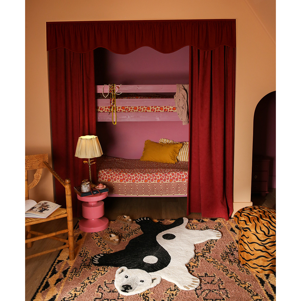 Tappeto Mara Yin Yang Large Doing Goods in camera da letto